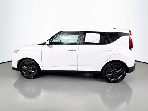 Used 2021 Kia Soul EX FWD image 9