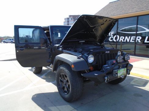 Used 2012 Jeep Wrangler Sport image 19