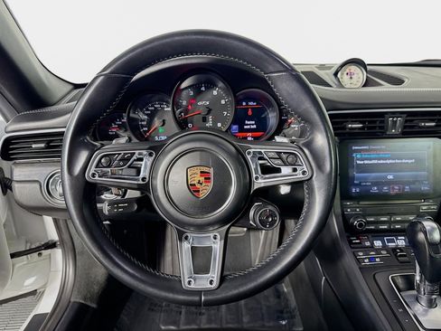 Used 2018 Porsche 911 Targa 4 GTS image 12