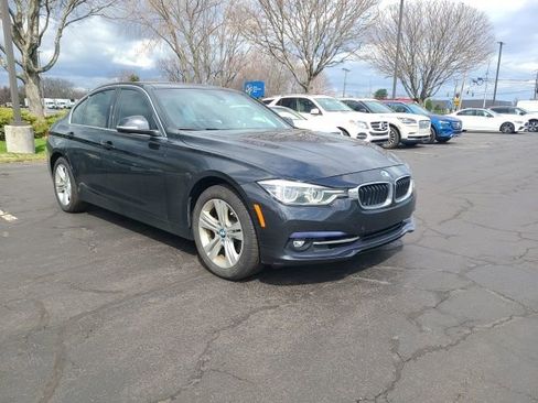Used 2018 BMW 330i xDrive Sedan image 1