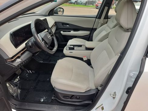Used 2023 Nissan Ariya FWD image 9