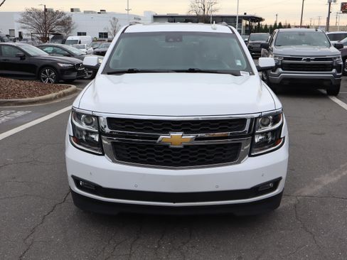 Used 2019 Chevrolet Tahoe LT image 3