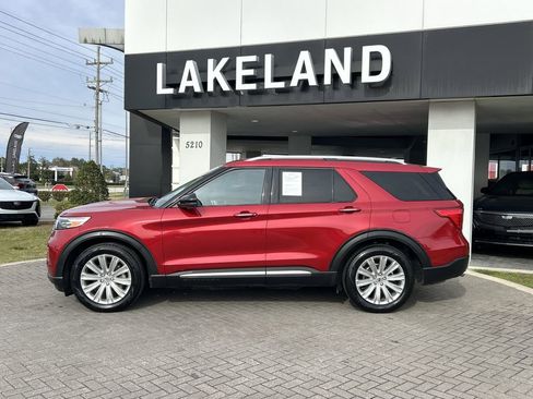 Used 2022 Ford Explorer Limited w/ Limited Technology Package image 3