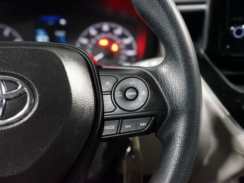 Certified 2025 Toyota Corolla Cross L image 13