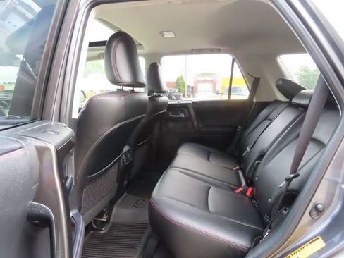Used 2021 Toyota 4Runner Venture w/ Moonroof Package AWD/4WD image 23
