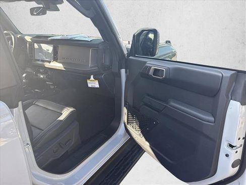 New 2026 Ford Bronco Outer Banks AWD/4WD image 24