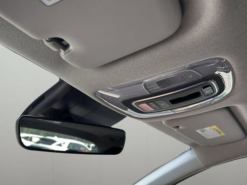 Certified 2023 Hyundai Elantra Limited FWD image 31