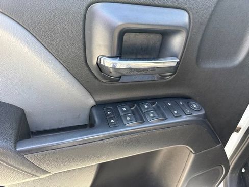 Used 2019 Chevrolet Silverado 2500 W/T AWD/4WD image 5