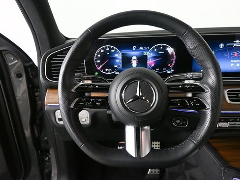 Certified 2025 Mercedes-Benz GLS 450 4MATIC image 2