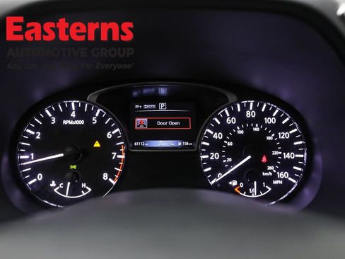 Used 2020 Nissan Pathfinder SL AWD/4WD image 18