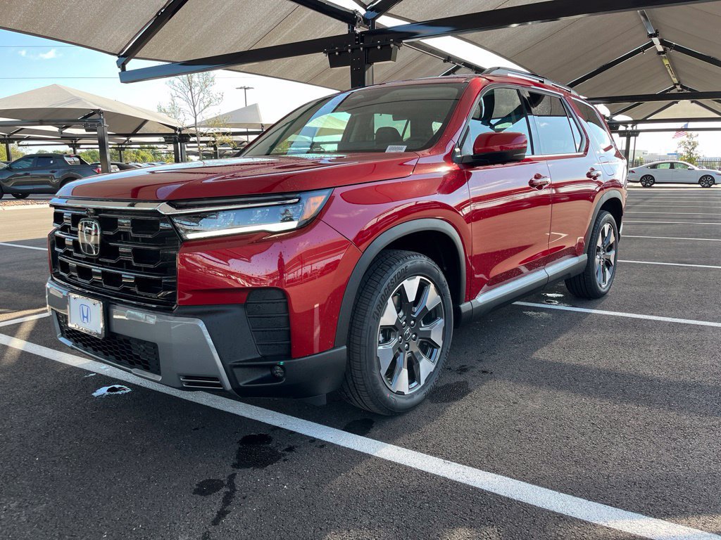New 2026 Honda Pilot Touring image 1