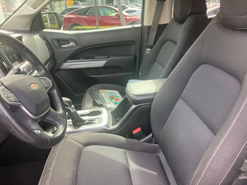 Used 2022 Chevrolet Colorado LT RWD image 11