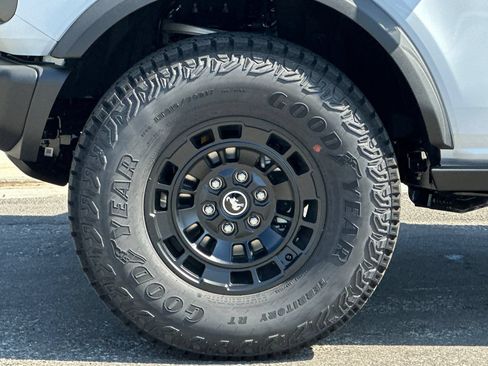 New 2026 Ford Bronco Badlands AWD/4WD image 26
