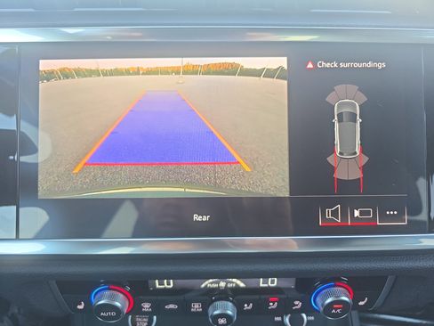 New 2025 Audi Q3 2.0T Premium image 21