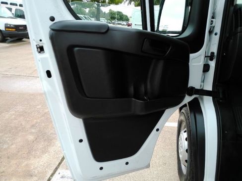 Used 2023 RAM ProMaster 2500 FWD image 11