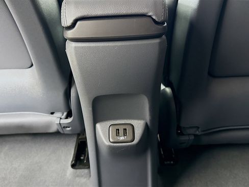 Used 2021 Chevrolet Bolt Premier w/ Infotainment Package image 25