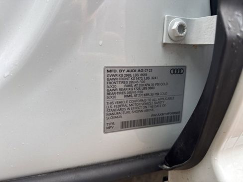Used 2023 Audi Q7 3.0T Premium w/ Convenience Package AWD/4WD image 40