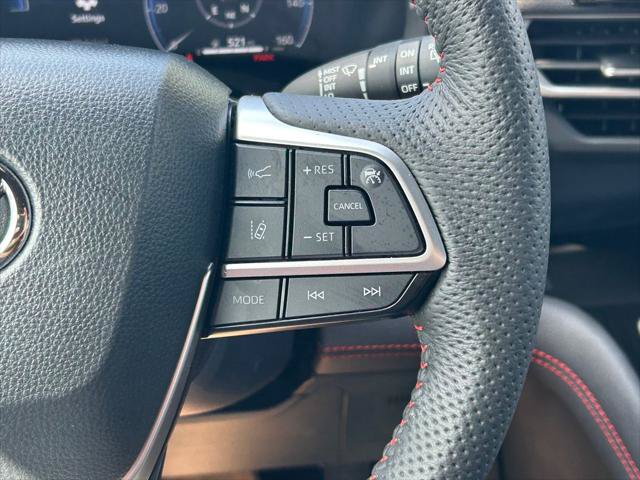 Certified 2025 Toyota Sienna XSE w/ XSE Plus Package FWD image 44