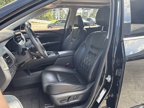Used 2021 Nissan Rogue Platinum FWD image 18