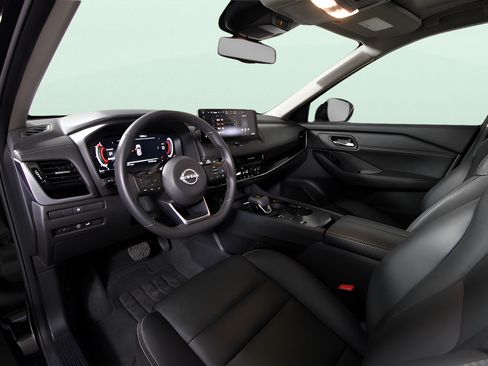 Used 2024 Nissan Rogue SL w/ SL Premium Package FWD image 16