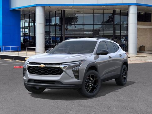 New 2026 Chevrolet Trax LT image 6