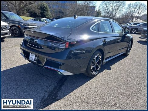 New 2026 Hyundai Sonata SEL FWD image 7