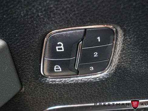 Used 2022 Ford F350 Platinum w/ FX4 Off-Road Package image 29