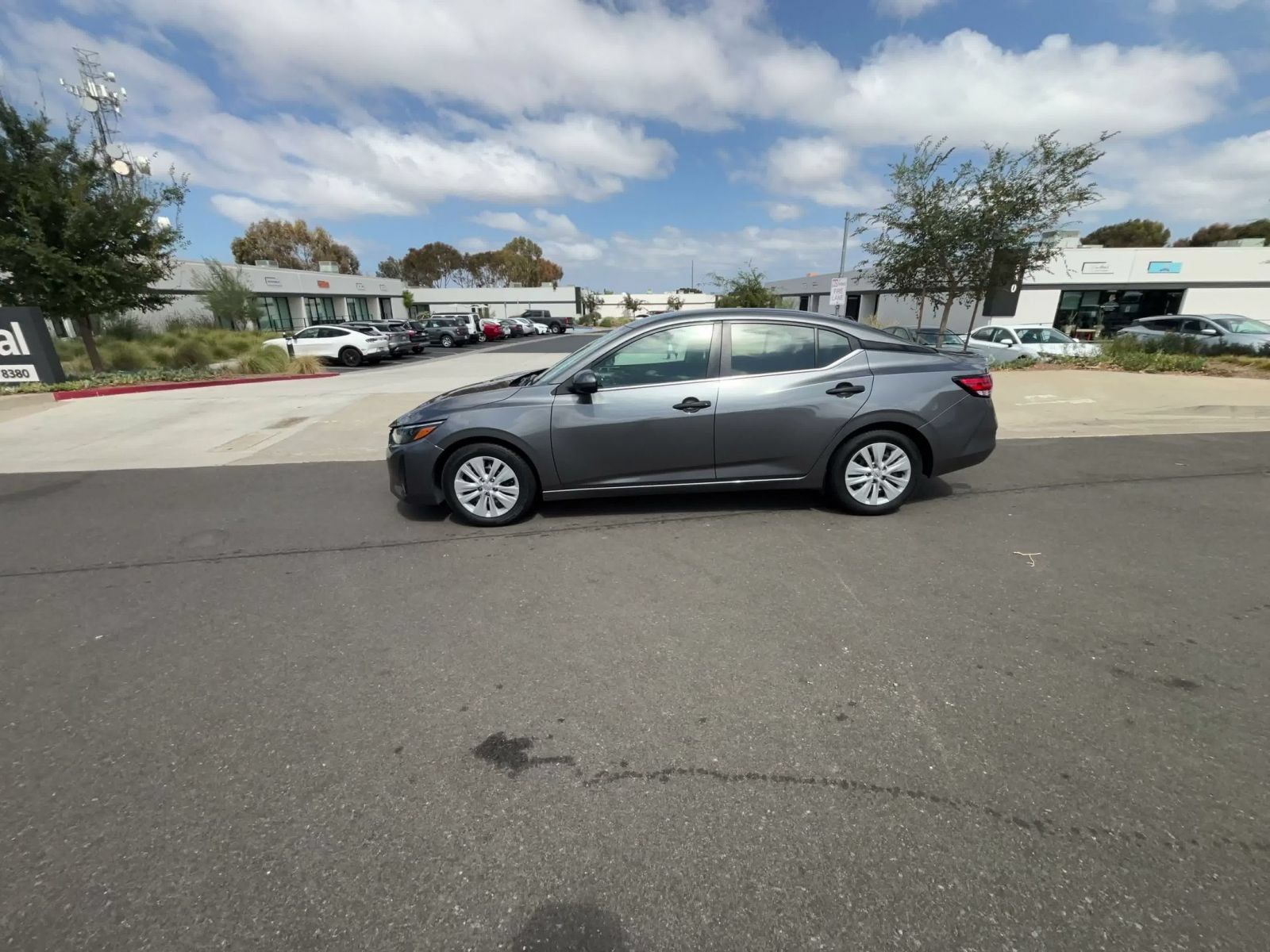 Used 2025 Nissan Sentra S FWD image 8