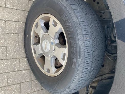 Used 2010 Ford F150 STX AWD/4WD image 15