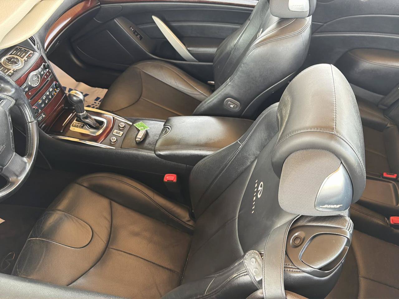 Used 2010 INFINITI G37 Convertible w/ Premium Pkg RWD image 9