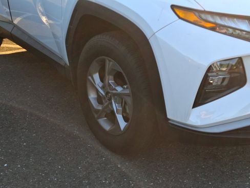 Certified 2023 Hyundai Tucson SEL AWD/4WD image 6