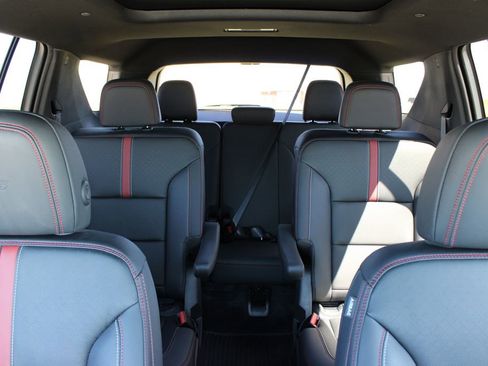 Used 2024 Chevrolet Traverse RS w/ LPO, Floor Liner Package image 18