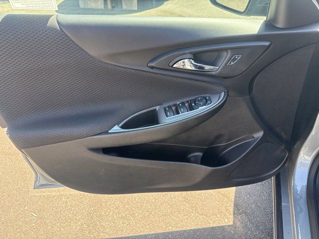 Used 2024 Chevrolet Malibu LT FWD image 11
