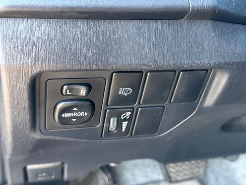 Used 2013 Toyota Prius Four image 28