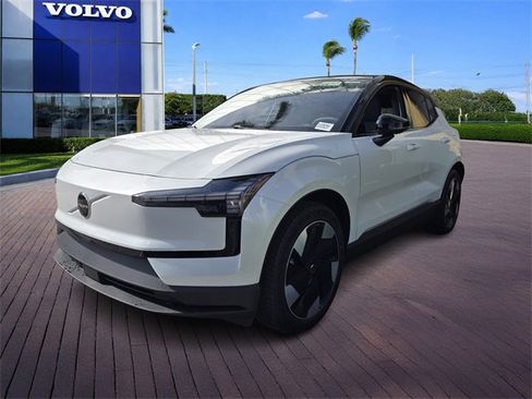 New 2026 Volvo EX30 Plus w/ Protection Package image 3