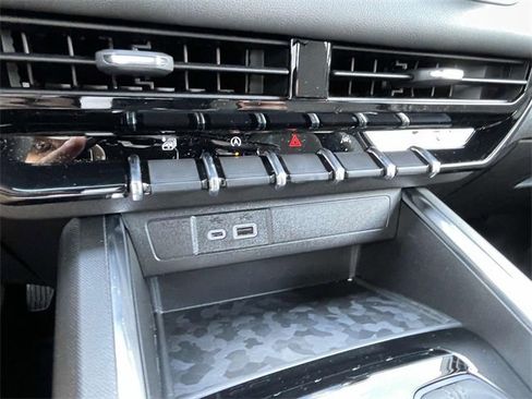 New 2026 GMC Canyon Elevation w/ Convenience Package image 13