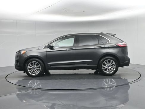 Used 2020 Ford Edge Titanium w/ Equipment Group 301A AWD/4WD image 32