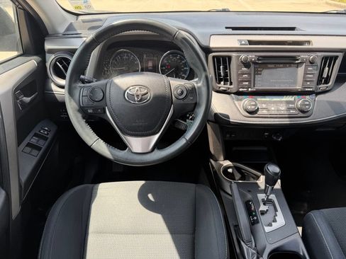 Used 2016 Toyota RAV4 XLE FWD image 12