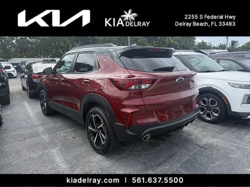 Used 2023 Chevrolet TrailBlazer RS w/ Sun and Liftgate Package FWD image 8