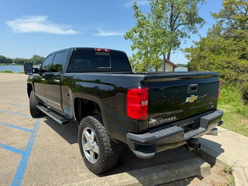 Used 2016 Chevrolet Silverado 2500 LTZ w/ Duramax Plus Package AWD/4WD image 7