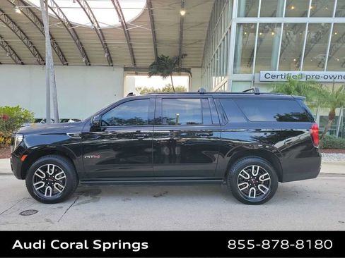Used 2023 GMC Yukon XL AT4 w/ AT4 Premium Package AWD/4WD image 11