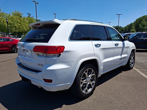 Used 2020 Jeep Grand Cherokee Overland AWD/4WD image 6