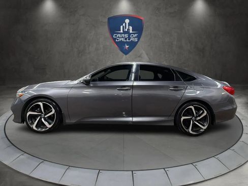 Used 2018 Honda Accord Sport image 2