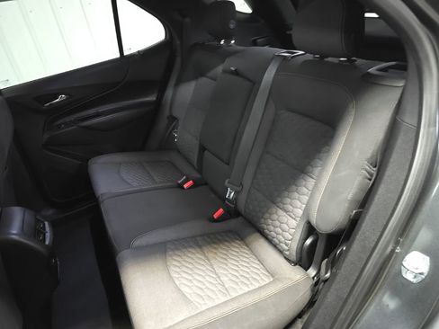 Used 2018 Chevrolet Equinox LT image 31