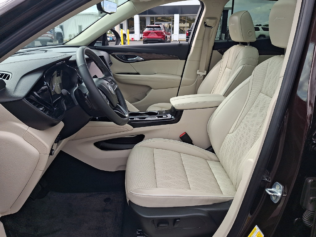 Used 2023 Buick Envision Avenir AWD/4WD image 17