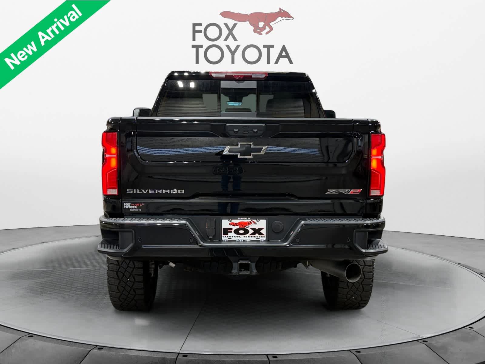 Used 2025 Chevrolet Silverado 2500 ZR2 w/ Technology Package AWD/4WD image 5