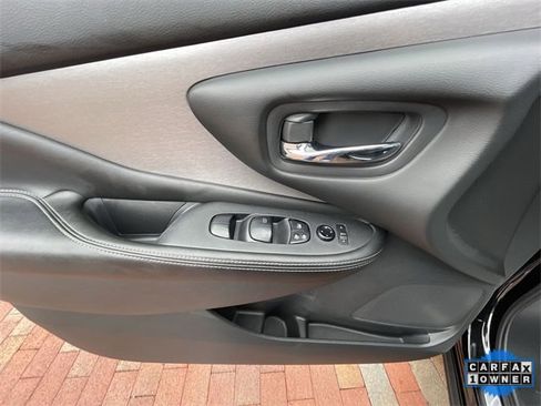 Used 2023 Nissan Murano SV image 11