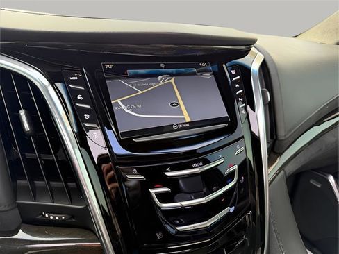 Used 2018 Cadillac Escalade Platinum image 60