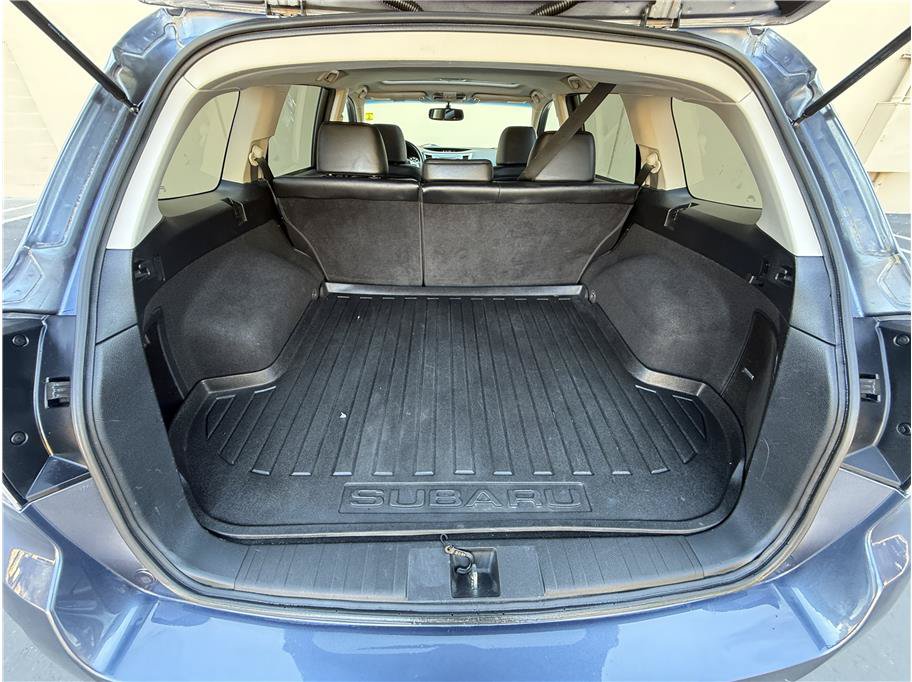 Used 2014 Subaru Outback 2.5i Limited w/ Moonroof Package AWD/4WD image 22