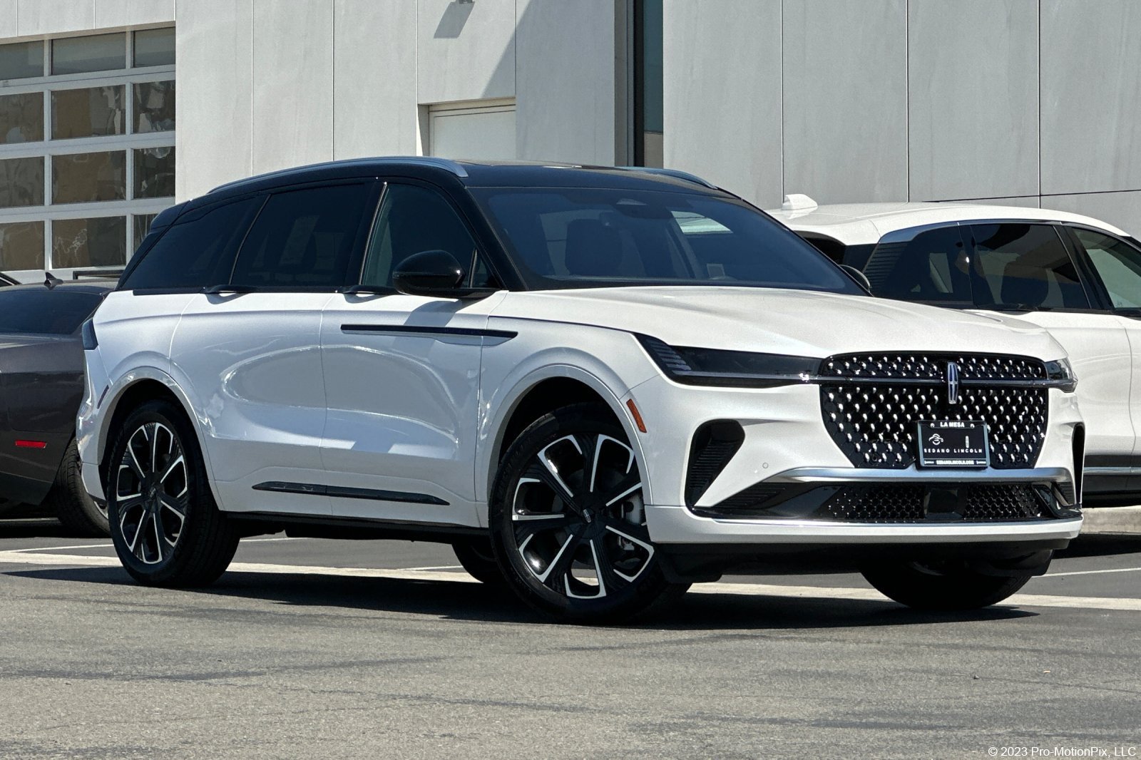 New 2026 Lincoln Nautilus Reserve AWD/4WD image 1